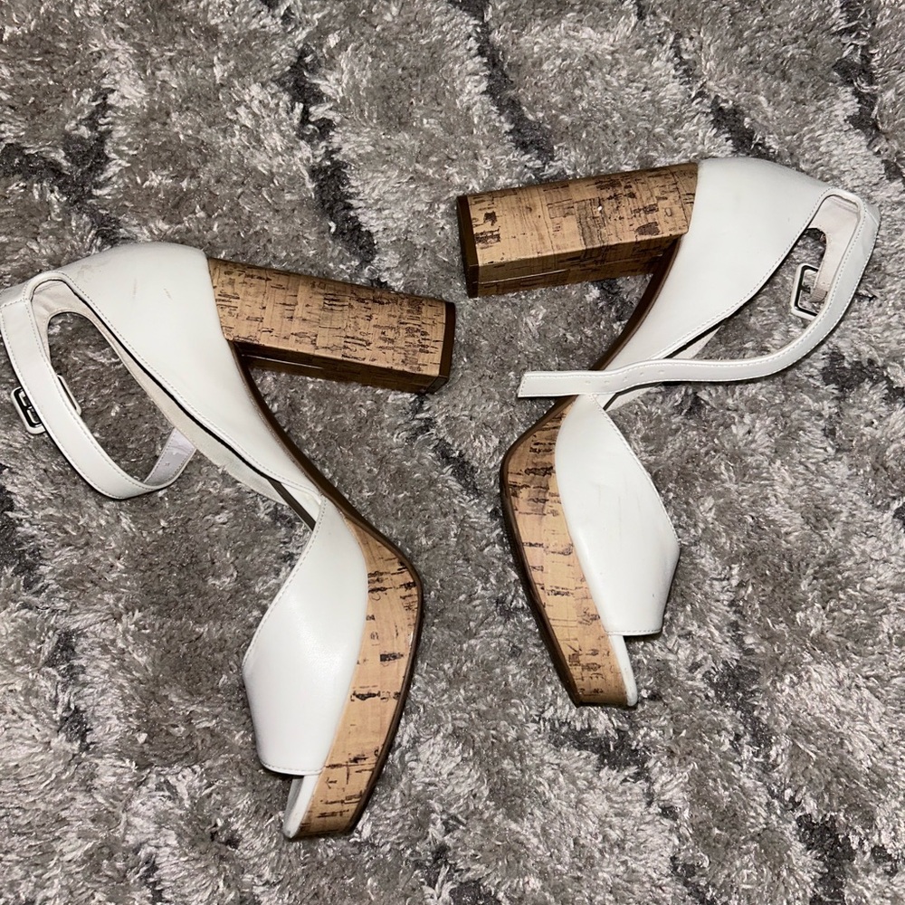 Womens Me Too White Cork Block Heel Sandals With Ankle Strap Size 10 Medium